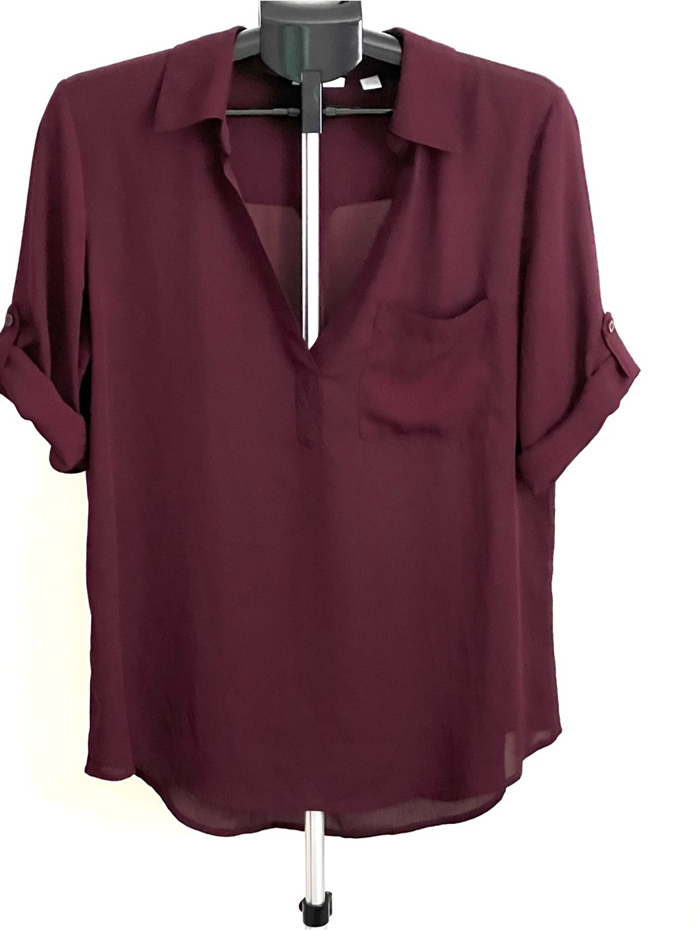 New York & Company Women's Burgundy Wine V-Neck Roll-Sleeve Tab Blouse Size L